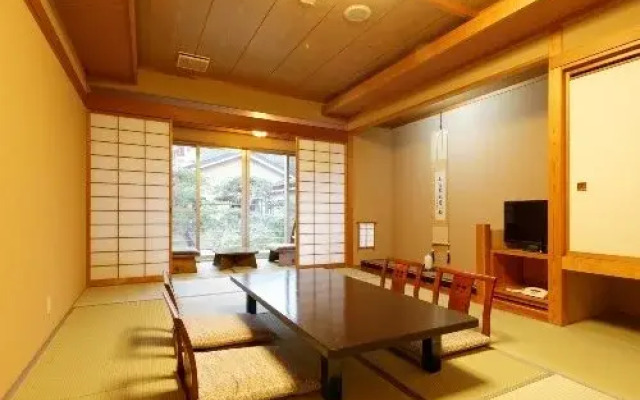Iwamuro Onsen Menmentei Wataya