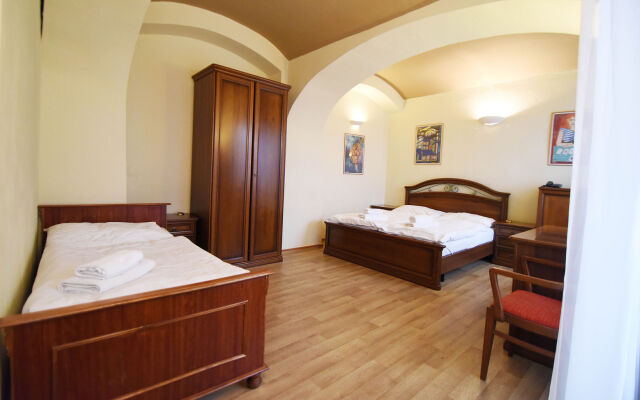 Hostel Little Quarter