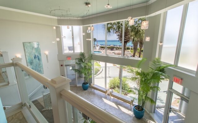 Silver Beach 1702e 3 Bedroom Condo by RedAwning