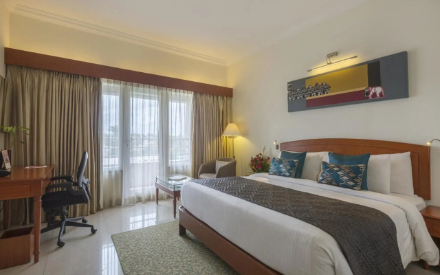 Hotel Naveen Lakeside