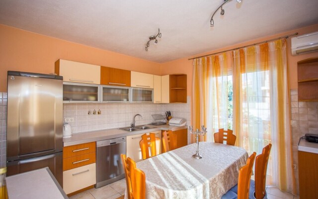 Apartment Zoki i Goga / Two Bedroom