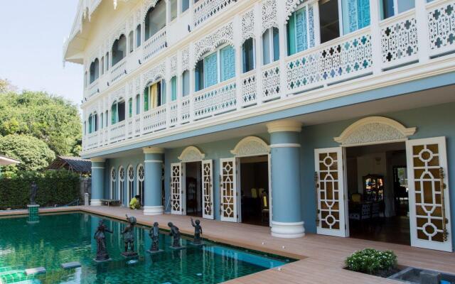 At Pingnakorn Riverside Hotel Chiangmai
