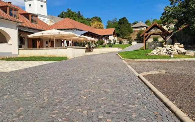 Tarcal Apartman