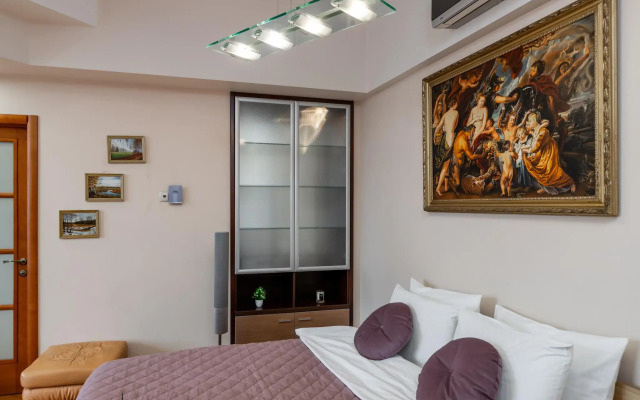 Апартаменты на проспекте Независимости 12