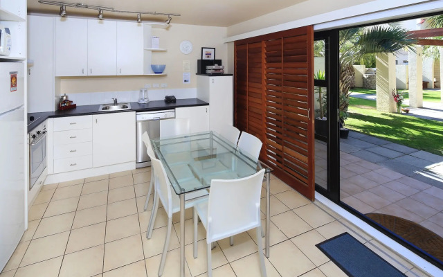 Onetangi Beach Apartments