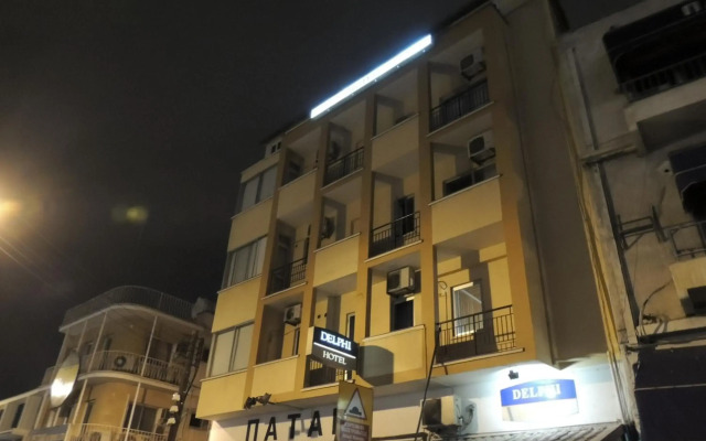 Delphi Hotel