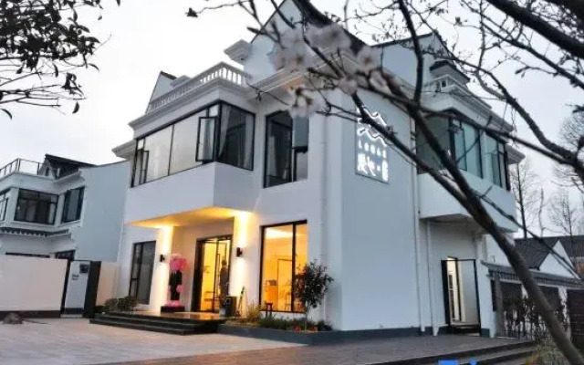 Shanghai Man Ye Garden Resort