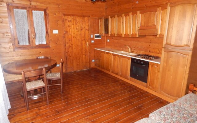 Bungalow With Garden in the Countryside of Rome