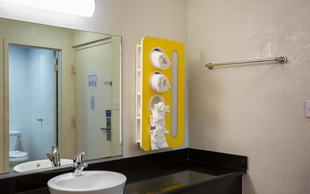 Motel 6 Wenatchee, WA