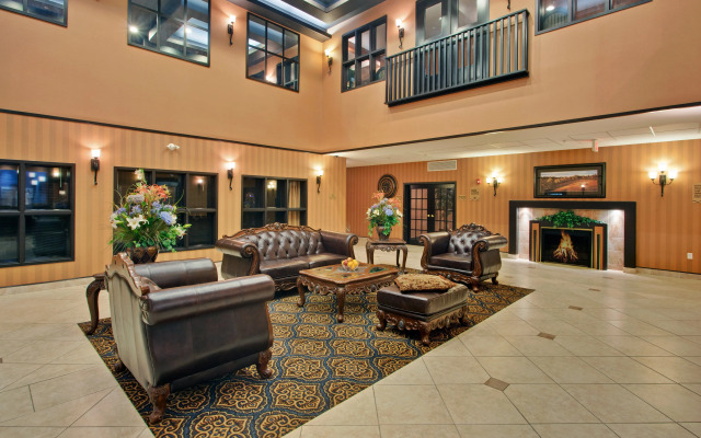 Holiday Inn Express Airport-Calgary by IHG