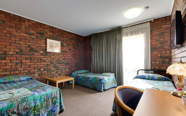 Enfield Motor Inn