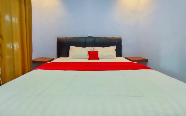 RedDoorz Syariah near Stasiun Wates