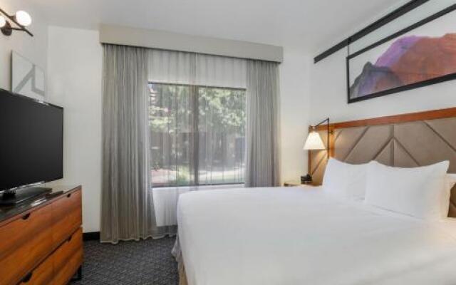 Doubletree Suites By Hilton Hotel Sacramento