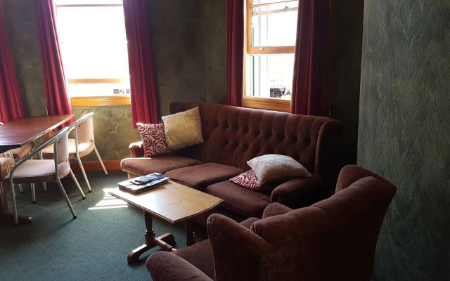 Whakatane Hotel