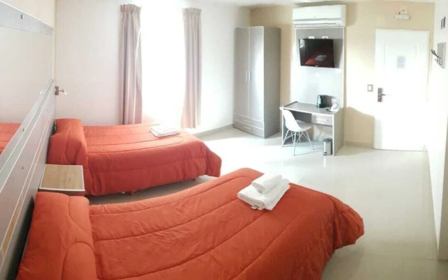 Select Inn