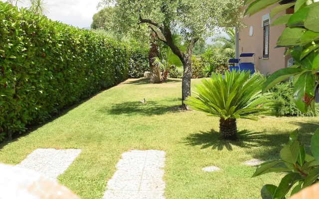Villa Barbie Between Terracina and Sperlonga, 400 mt From Beach