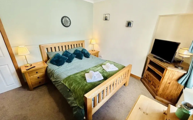The Oaks Cottage