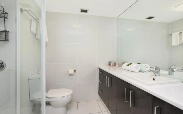 Elouera Tower Beachfront Apartments