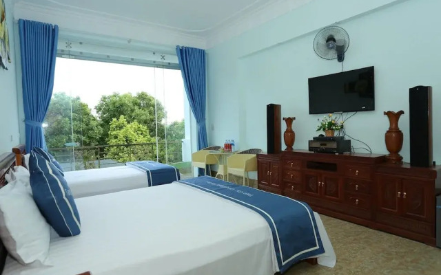 TamCoc Green field Hostel