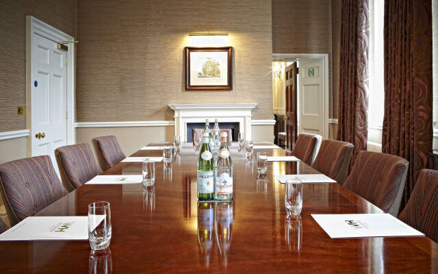 Wivenhoe House Hotel