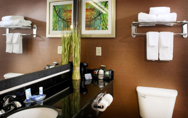 Fairfield Inn & Suites by Marriott Cincinnati Eastgate