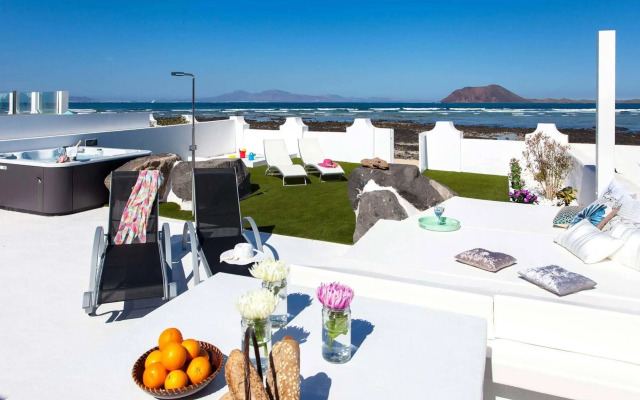 Villa Granada by Vacanzy Collection
