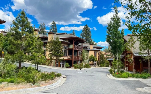 Juniper Crest 1 4 Bedroom Townhouse by RedAwning
