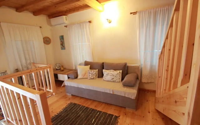 Orpheus and eyrydice boutique apartments