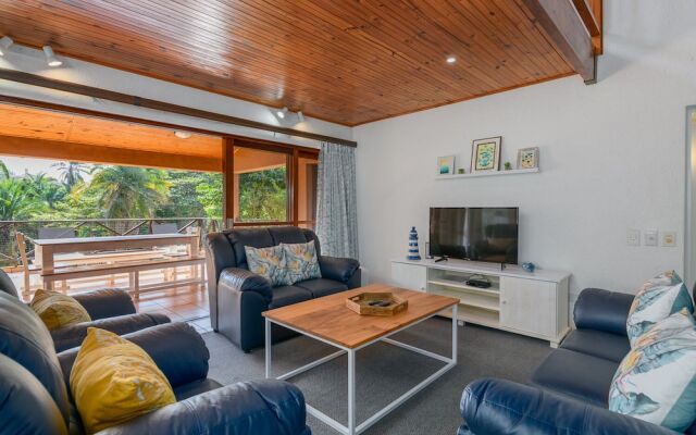 San Lameer Villa Rentals 10307