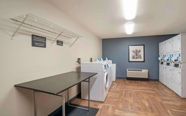 Extended Stay America Select Suites New Orleans Airport