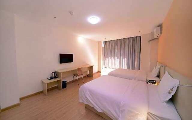7 Days Inn Harbin West Station Wanda Square Branch