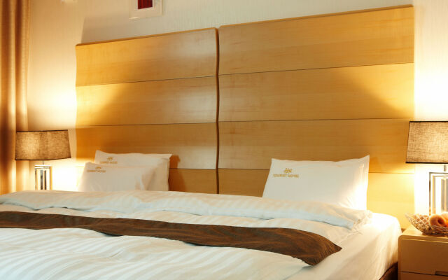 HS Tourist Hotel