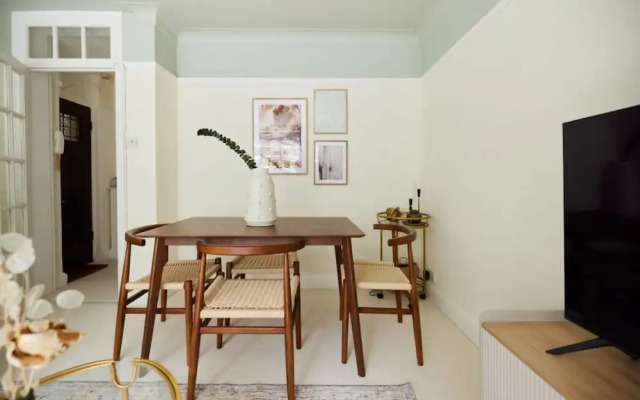 The Golders Green Place - Modern and Bright 1bdr Flat, London
