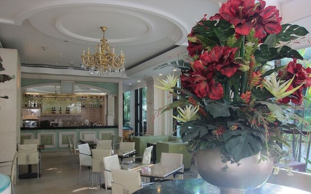 Clifford Hotel Resort Centre Panyu