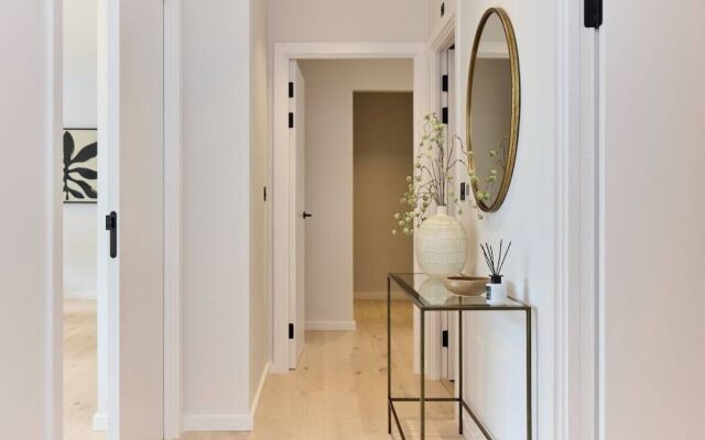 The Brondesbury Place - Bright 2bdr Flat With Balcony + Parking