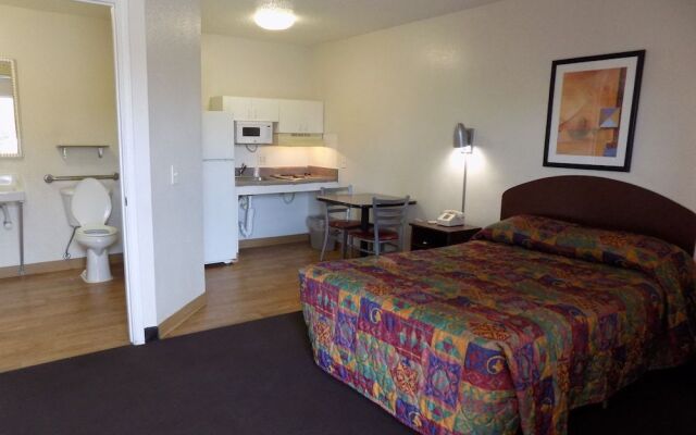 InTown Suites Extended Stay Austin TX - North Lamar Blvd