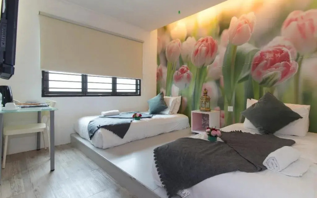 V Garden Hotel