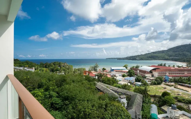 Sea View 2BR Apartment C73 in Oceana