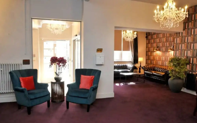 The Royal Hotel Crewe, A BRILLIANT Collection