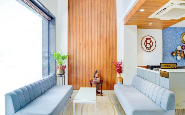 Luxirious Stays at Palette Patel Nagar