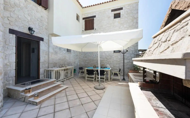 #Luxlikehome - Siviri J&B House