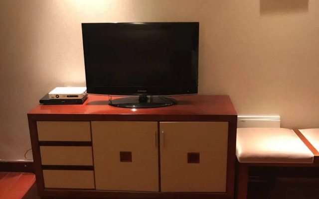 Jingan Ziyuan Apartment