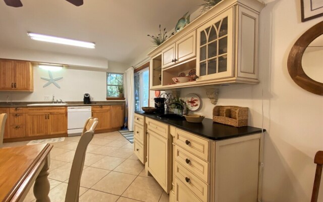 Holland House Duplex 3 Bedroom Duplex