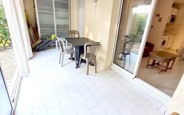 Appartement Six-Fours-les-Plages, 2 pièces, 4 personnes - FR-1-316-24