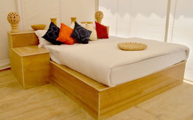 Om Desert Resort