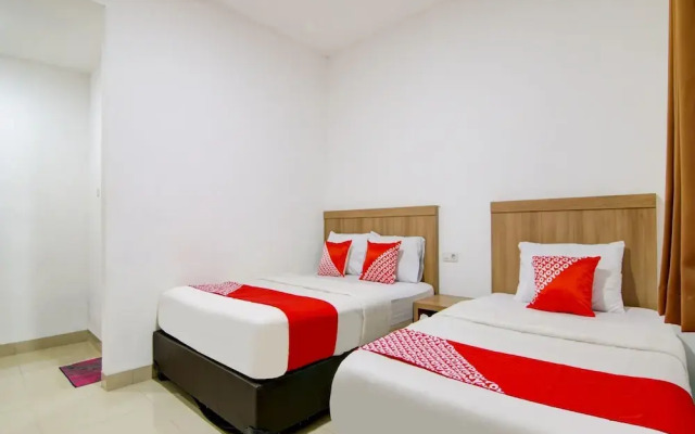The Shine Residence by OYO Rooms