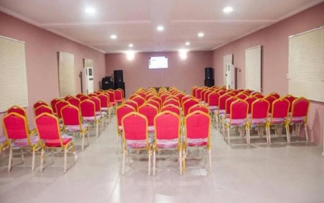 Integrity Hotels & Suites