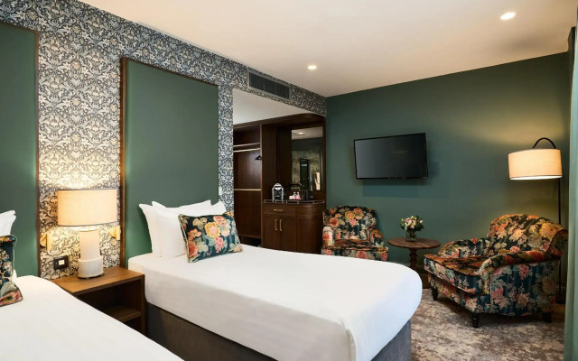 The House Hotel