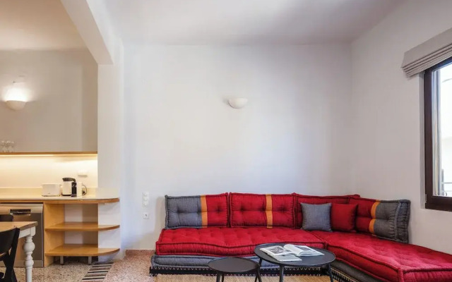 stylish apt up to 4 in Rethymno