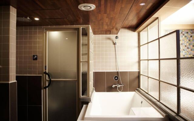 Q5 Hotel